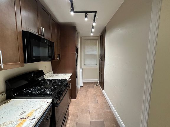 3rd image of 89-95 S 22nd St #22-89-1