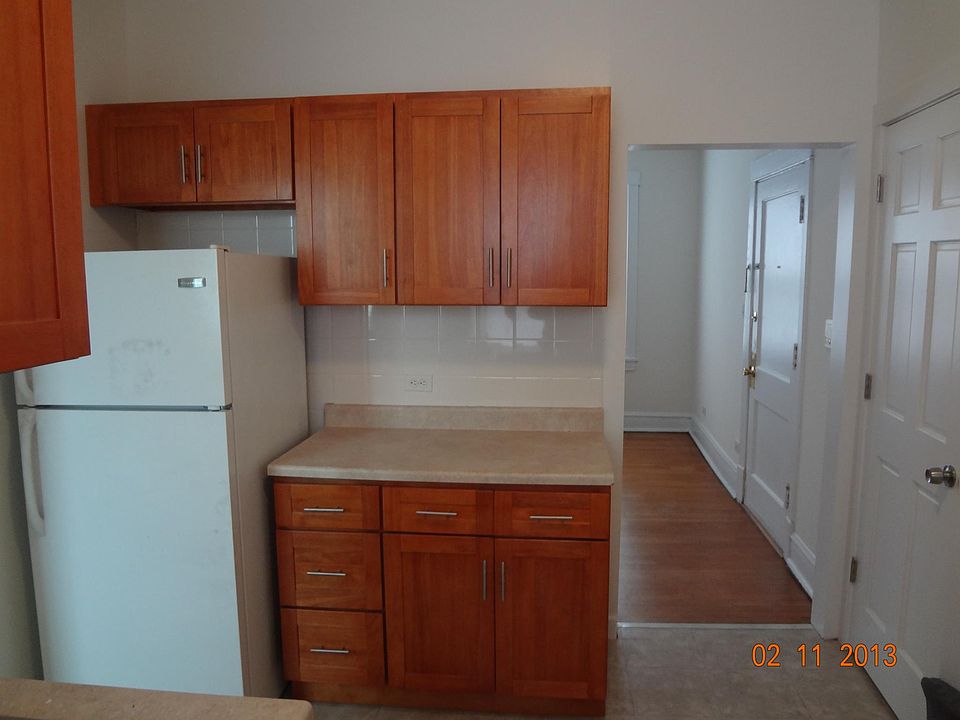 1st image of 4848 W Hutchinson St APT 3C