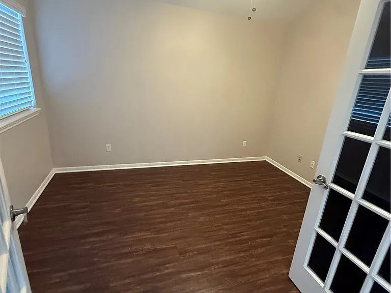 7649 Dallas St — Photo 13