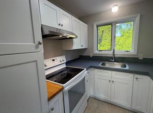 26 Hadley Rd, Sunderland, MA 01375
