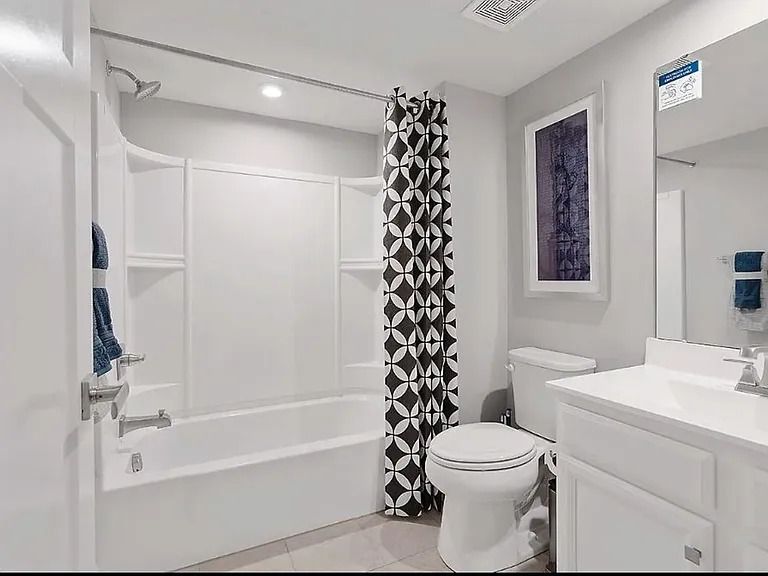 Plaza Townhomes — Photo 14