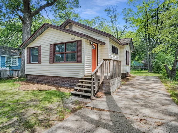 3116 Temple St, Muskegon Heights, MI 49444