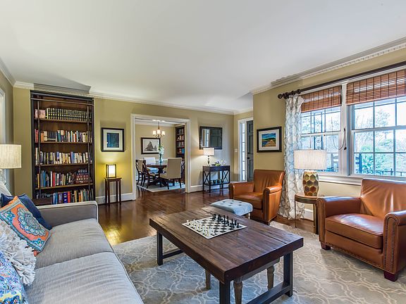 4th image of 114 E Lanneau Dr