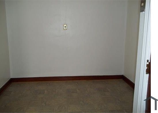 5th image of 6216 Emma Ave #1