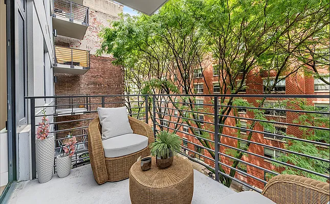 Rented by REAL New York | media 30