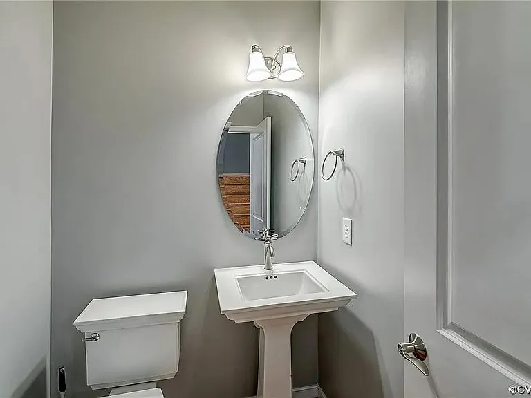 3909 Village Townes Walk — Photo 7