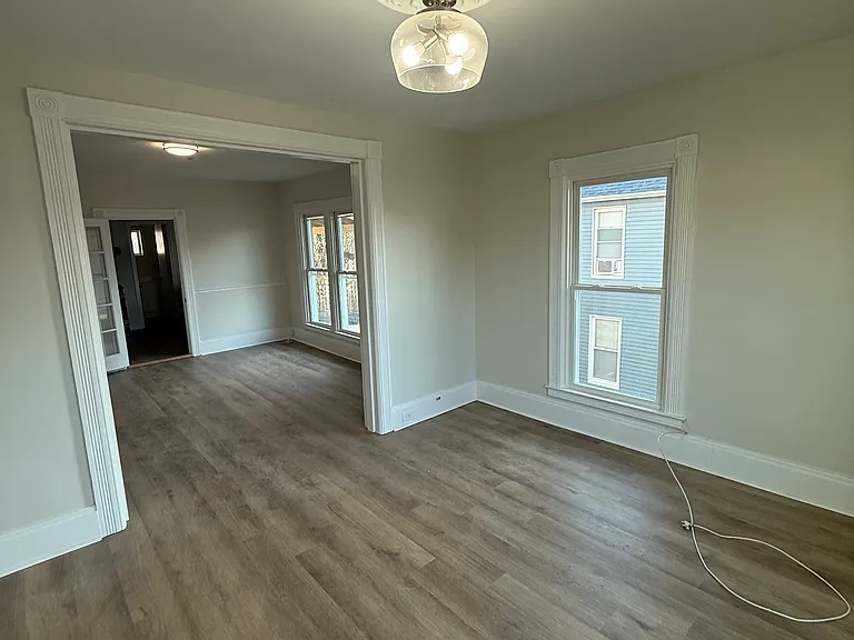 418 Park Ave #2 — Photo 3