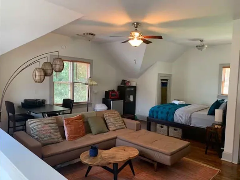 2284 Cottage Grove Ave SE #CARRIAGE HOUSE — Photo 8