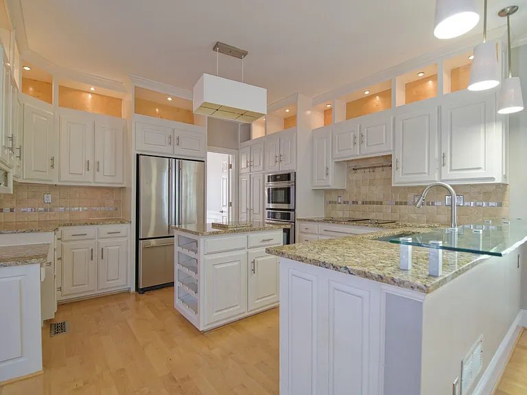 1150 Goodwin Pl NE — Photo 7