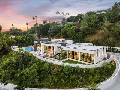 11001 W Sunset Blvd, Los Angeles, CA, 90049