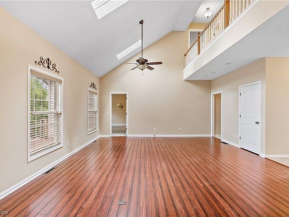 5th image of 6221 Hollow Ln
