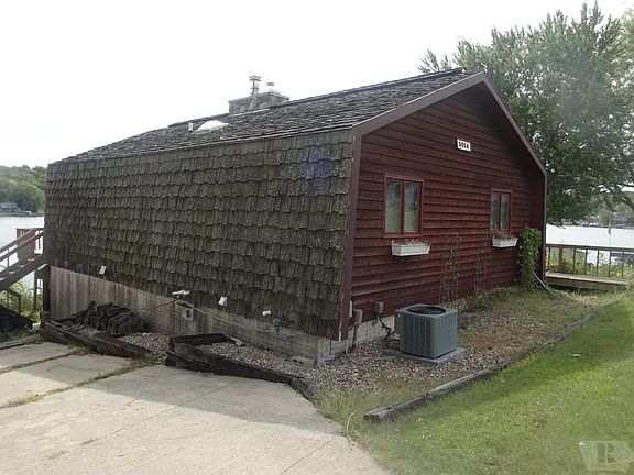 2nd image of 5014 N Lakeshore Dr