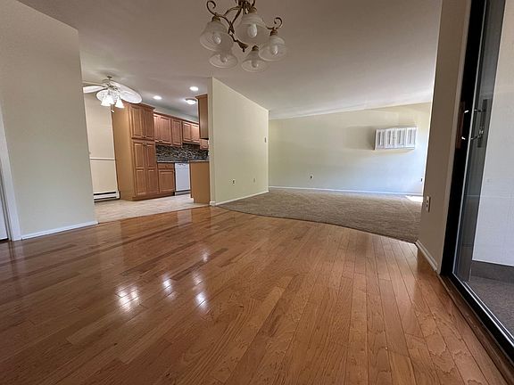 2nd image of 167 Amberly Dr Unit A