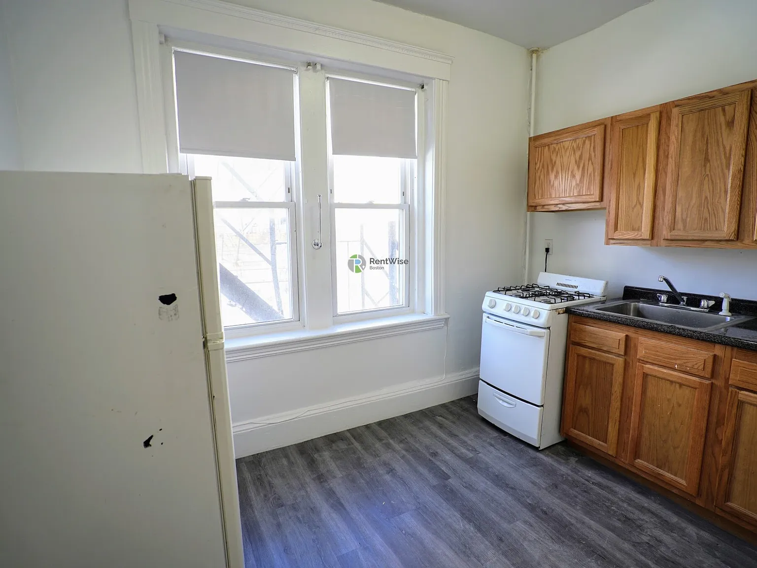 1 bed, 1.0 bath, $2,365 — Photo 4