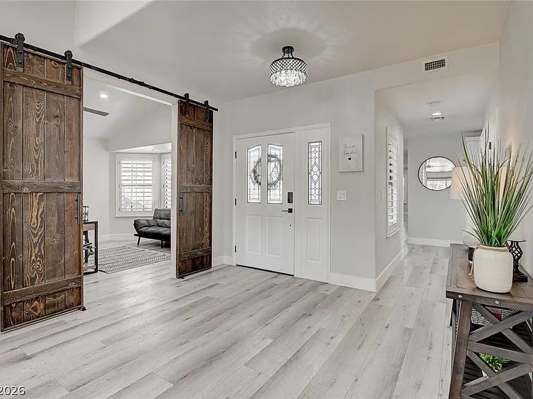 5429 Painted Sunrise Dr — Photo 8