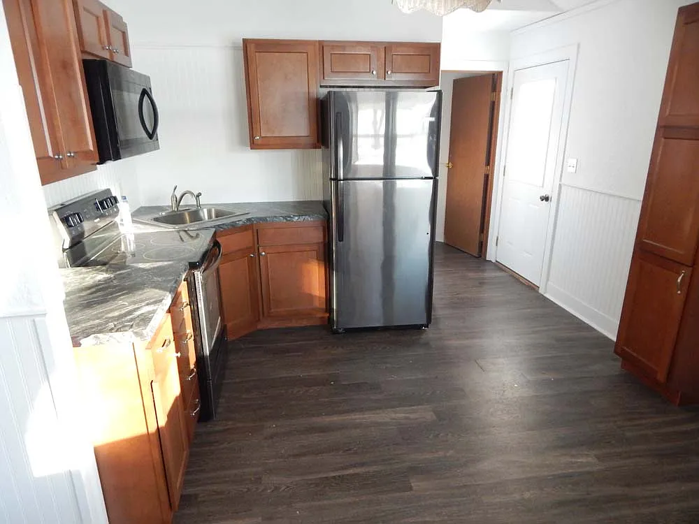 2 bed, 743 sqft, $900 — Photo 3