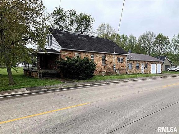 3rd image of 1103 W Boulevard St