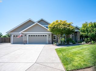 3304 Amherst Way, Eugene, OR 97408