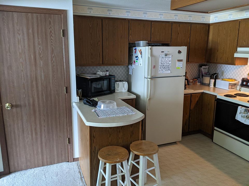 172 West Hill Road Apartments Rhinelander, WI Zillow