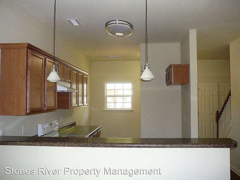 2nd image of 517 N Academy St