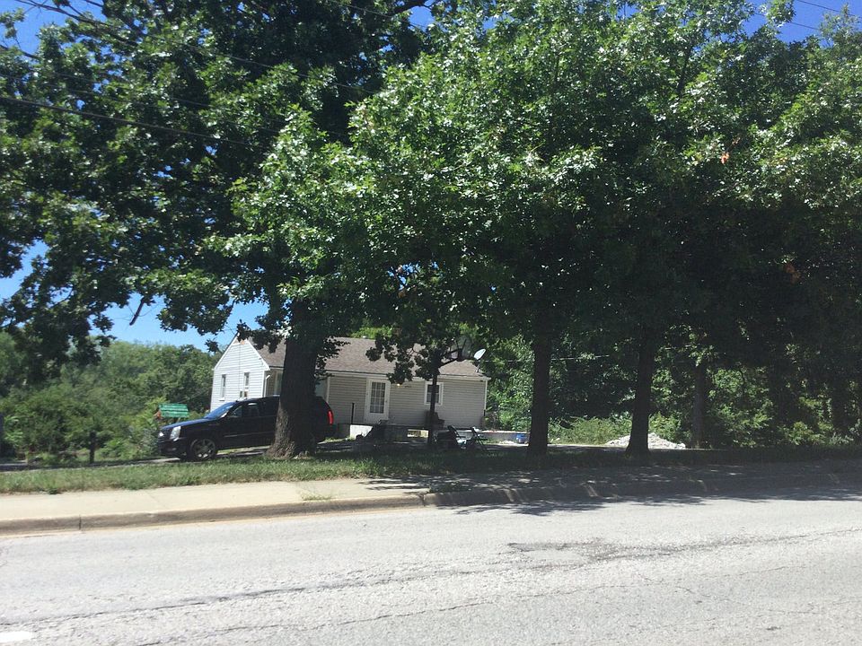 2nd image of 6400 Blue Ridge Blvd