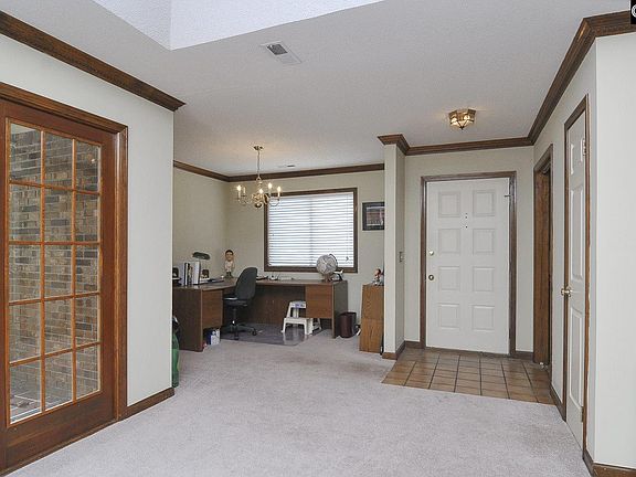 2nd image of 116 Patio Pl