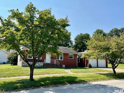 306 W Lincoln Ave, Petersburg, IL, 62675