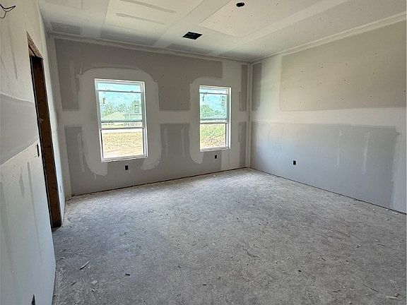 5th image of 1960 Everly Dr