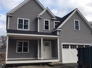 20 4th Ave, Halifax, MA 02338