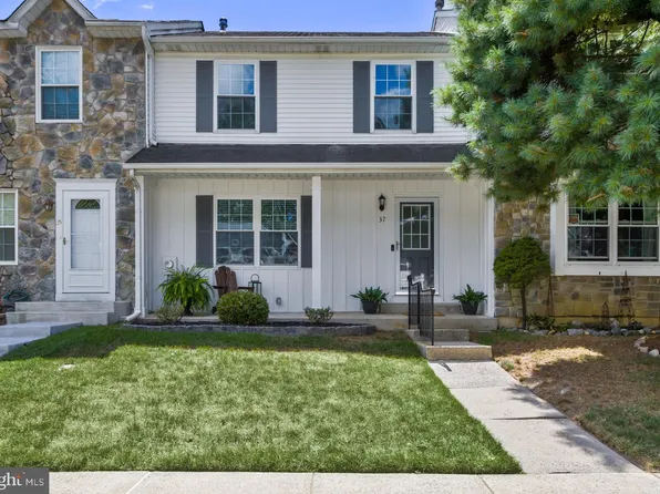37 Stafford Ct, Hamilton, NJ 08690