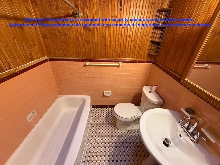 1529 Elbridge St — Photo 14