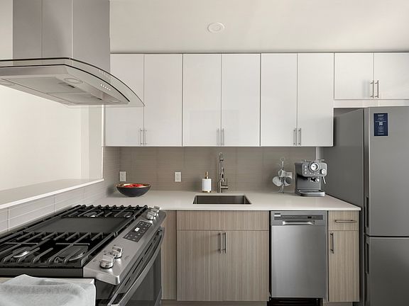 4th image of 10460 Queens Blvd APT 12S