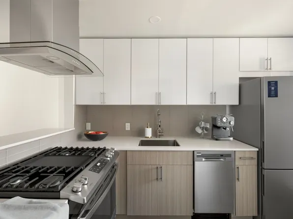 104-40 Queens Boulevard image 2 of 25