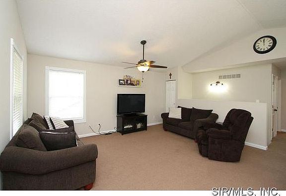 4th image of 108 Clarence Dr