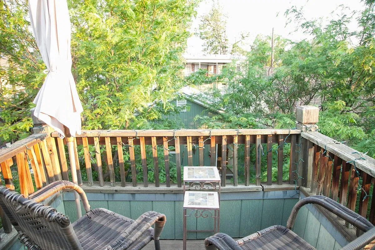 120 W Cedar Avenue — Photo 4