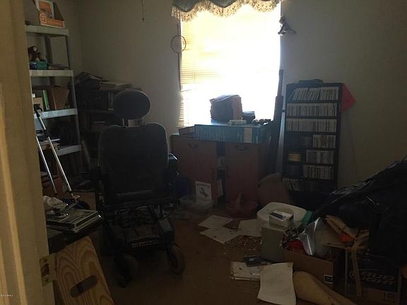 4th image of 16920 W Peccary Ln