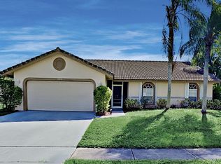 450 Oregon Ln, Boca Raton, FL 33487