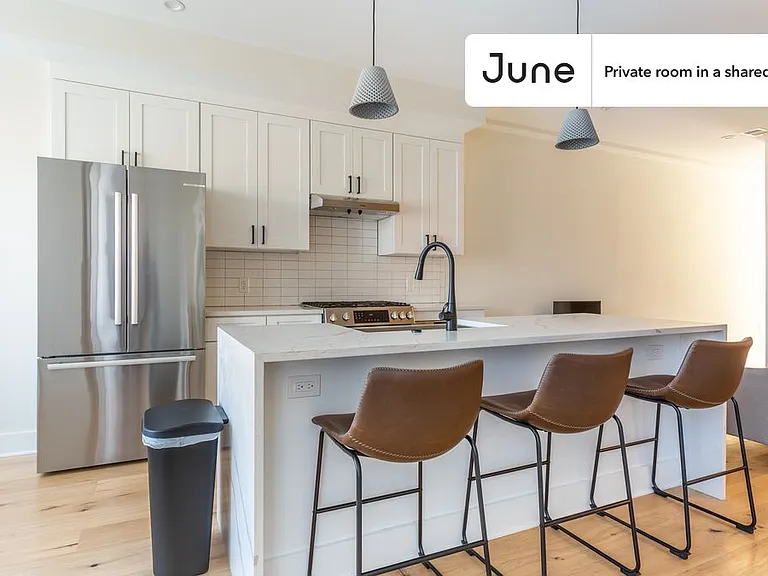 1340 Harvard St NW #B — Photo 4