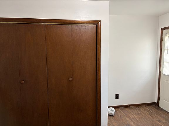 5th image of 816 Looney St