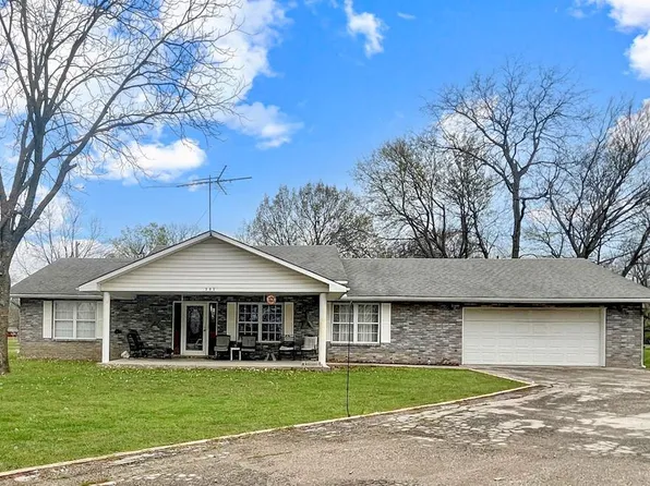 202 Walnut St, Mound Valley, KS 67354