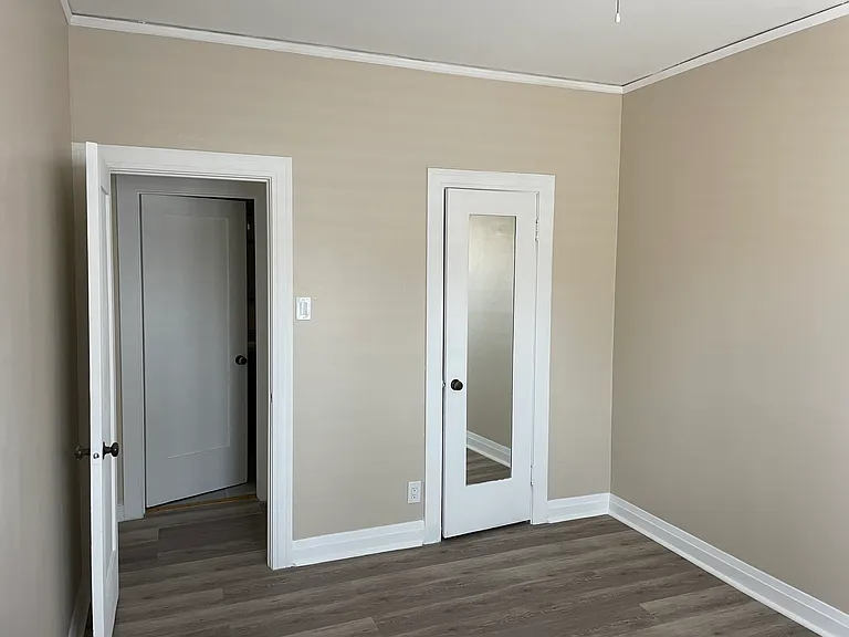 1510 E 3rd St #5 — Photo 10