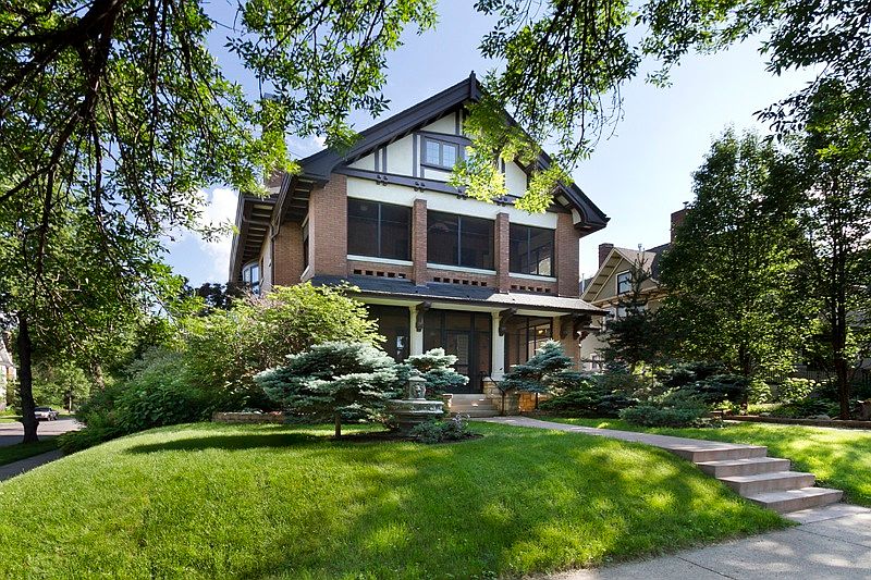 1st image of 682 Lincoln Ave