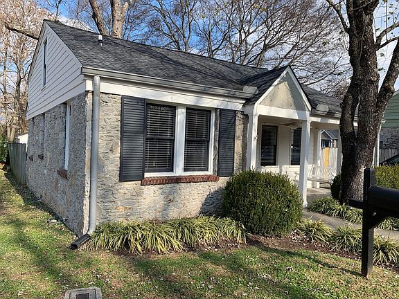 2nd image of 402 Boyd Mill Ave