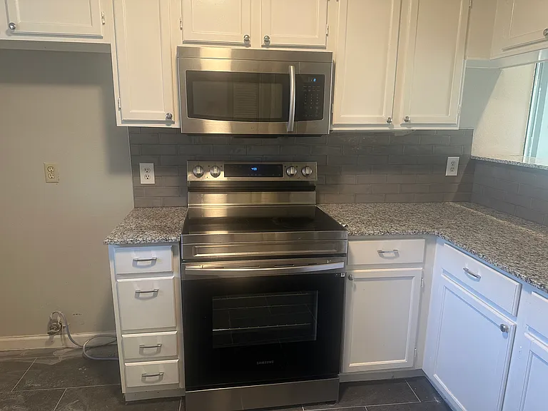 Spacious counter space
