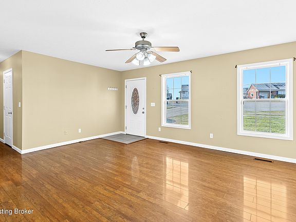 5th image of 187 Meadow Park Ct