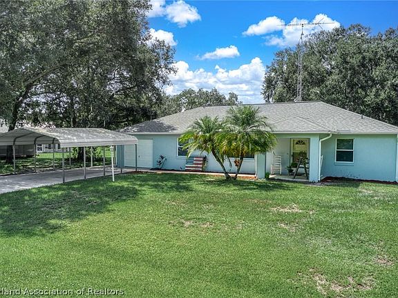 3rd image of 412 Bottlebrush Ave