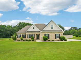 1121 Birchwood Dr, Griffin, GA 30224