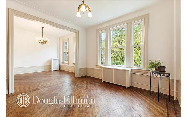 Sold by Douglas Elliman | media 22