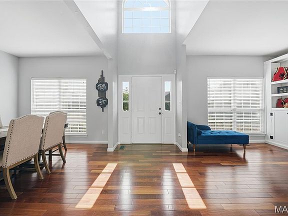2nd image of 1366 Arbor Bluff Cir