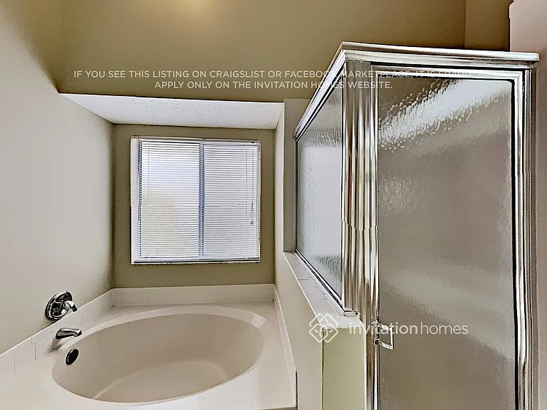 927 Silverton Loop — Photo 13